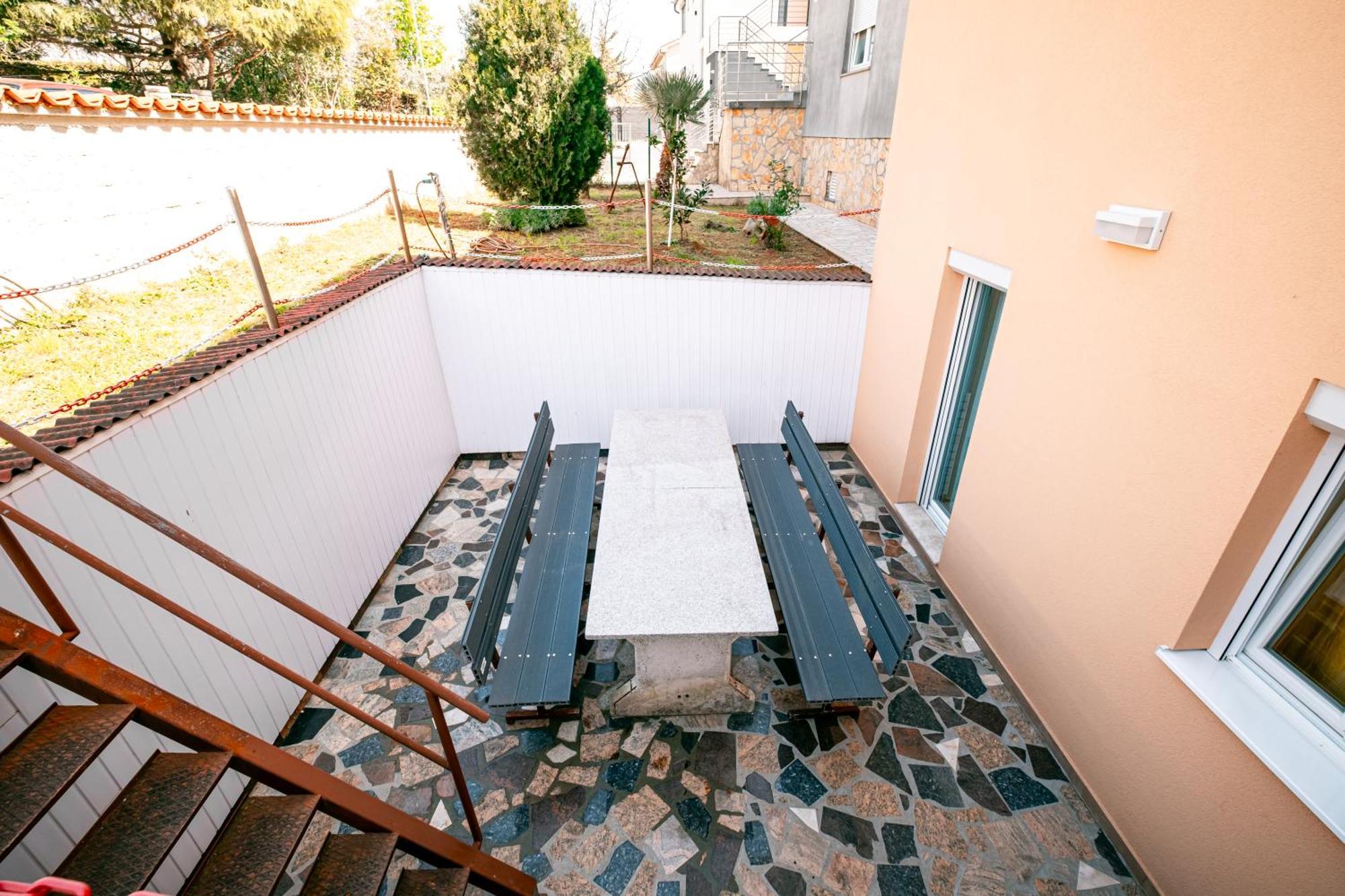 Apartment Ana Pola Esterno foto